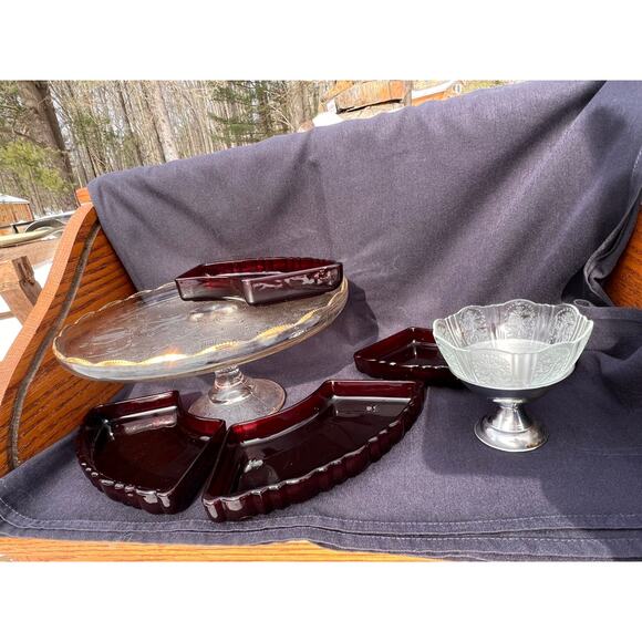 Vintage Glass Cake Plate - Picture 9 of 11